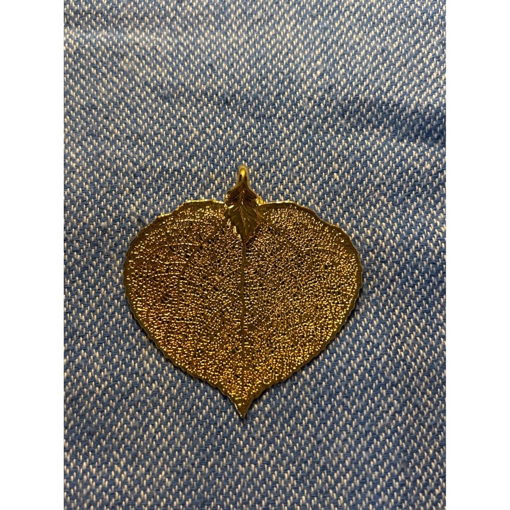 Vintage Gold Tone Filigree Skeleton Leaf Heart Pendant Necklace Charm 2 Inch